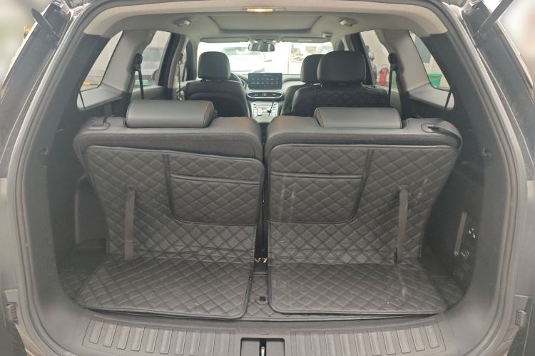 Used Hyundai Santa Fe 2023 Traveler 380T GDi Automatic Two-Wheel Drive GLX Elite Edition