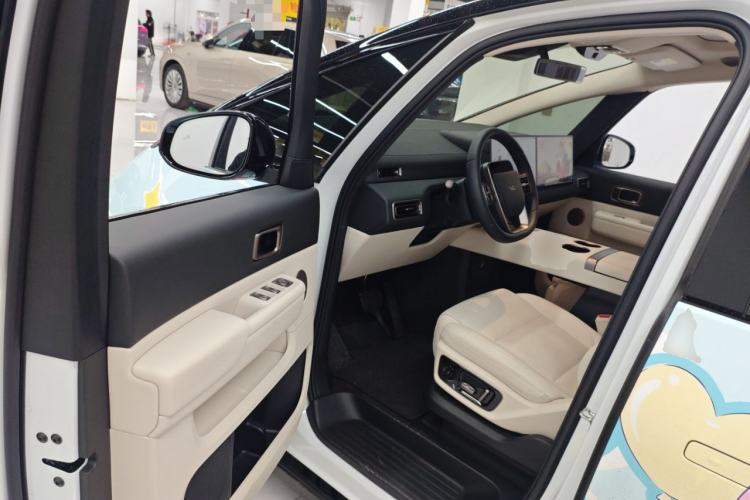 Used Li Auto MEGA 2025 Home Family Special Edition