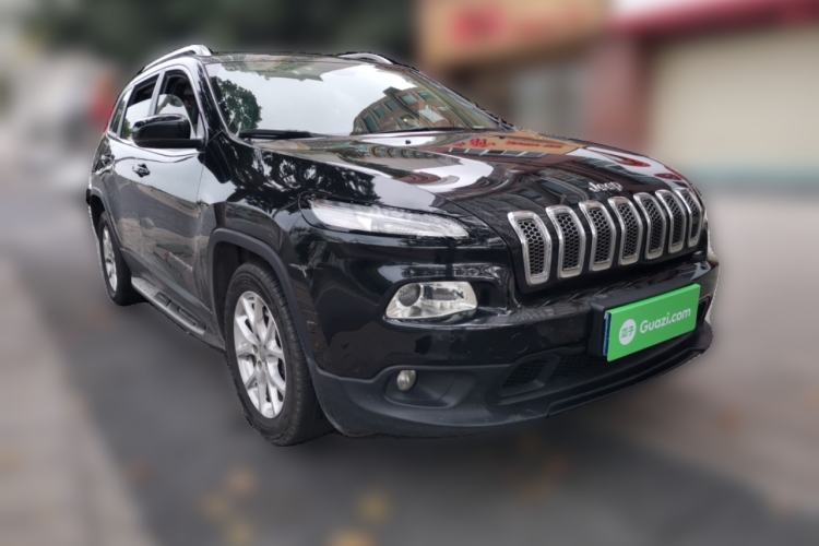 Used Jeep Cherokee 2017 2.0L Superior Edition