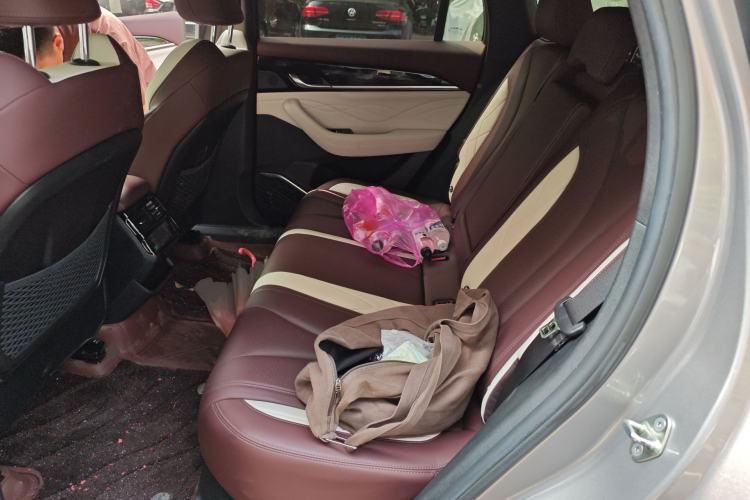 Used Geely Auto Monjaro L 2021 2.0TD DCT EVO Two-Wheel Drive Smart Luxury Version Left Rear Seat