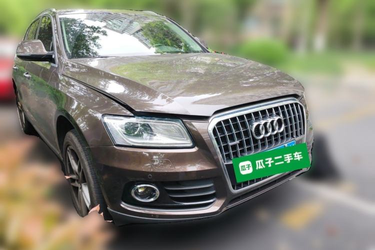 Used Audi Q5 2017 40 TFSI Technology Edition Front Right 45 Deg