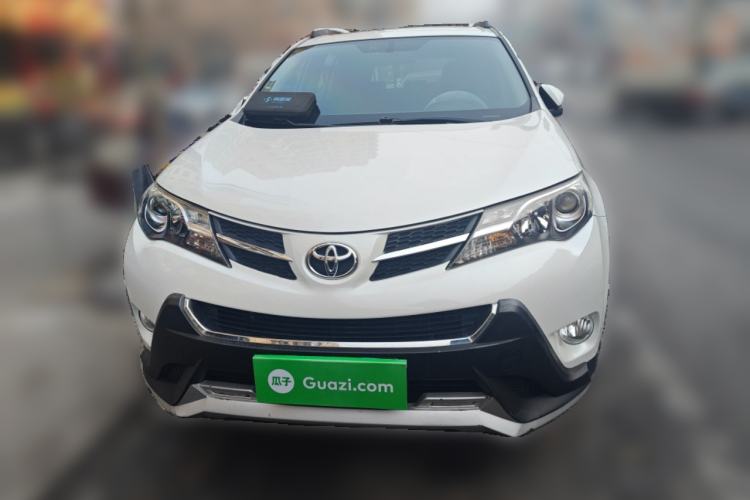 Used Toyota RAV4 2015 2.0L CVT Two-Wheel Drive Fashion Edition Front