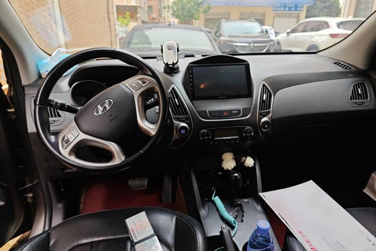 Used Hyundai ix35 2015 2.0L Automatic 2WD Smart Version China V Standard
