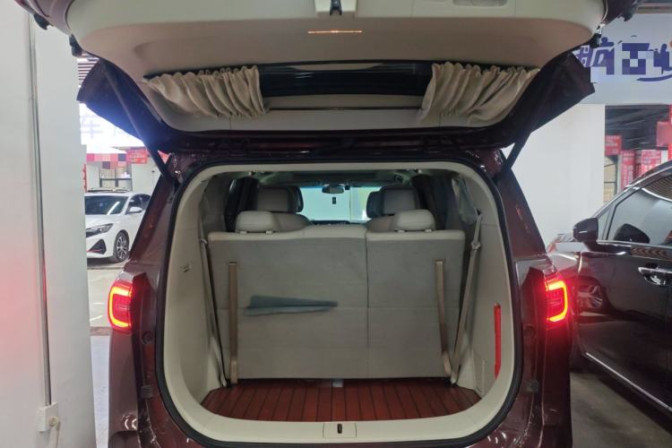 Used Buick GL8 2022 ES Landtrek 653T Comfort Edition