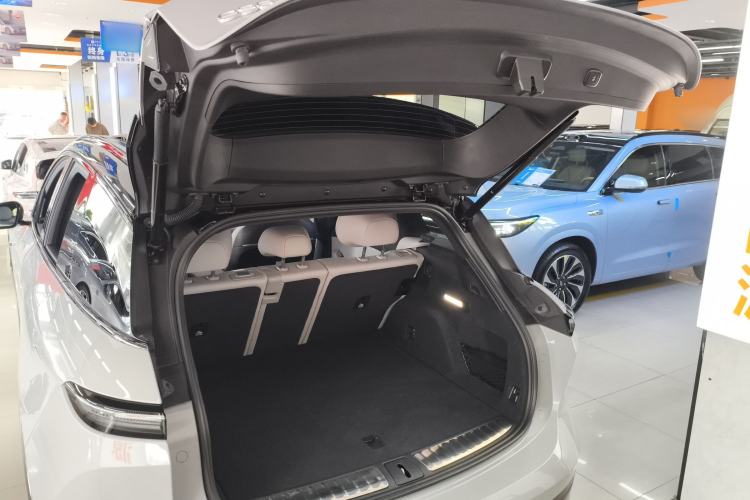 Used Nio ES6 2025 75 kWh Trunk