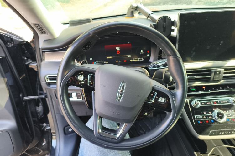 Used Lincoln Corsair 2021 2.0T Two-Wheel Drive Deluxe Edition
