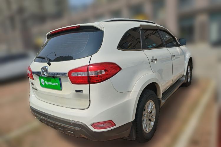 Used JMC Yusheng S350 2013 2.4T Automatic 4x4 Diesel Luxury 5-Seater
