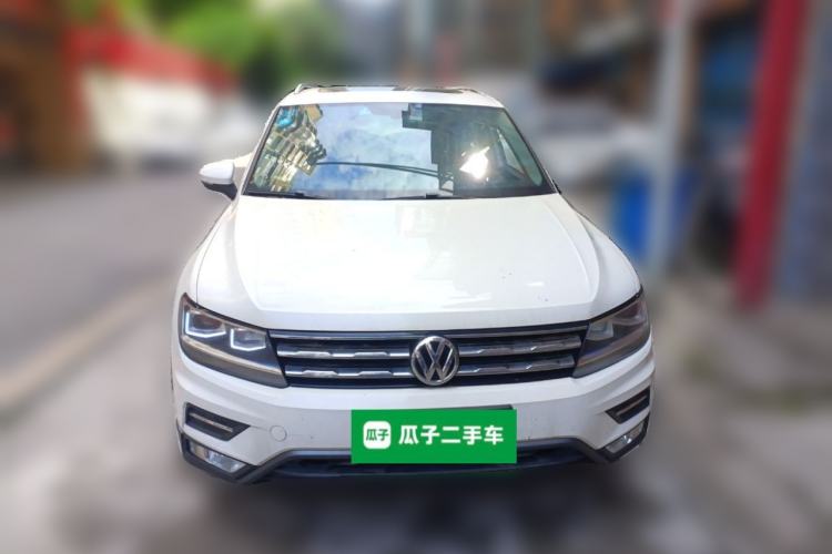 Used Volkswagen Tiguan L 2017 330TSI Automatic Two-Wheel Drive Luxury Edition Front