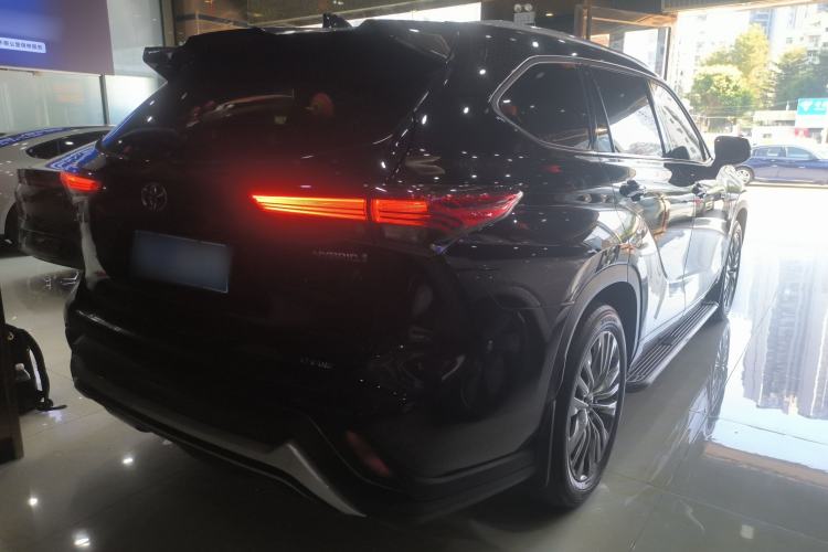 Used Toyota Highlander 2022 Dual-Engine 2.5L Four-Wheel Drive Prestige Version 7 Seats
