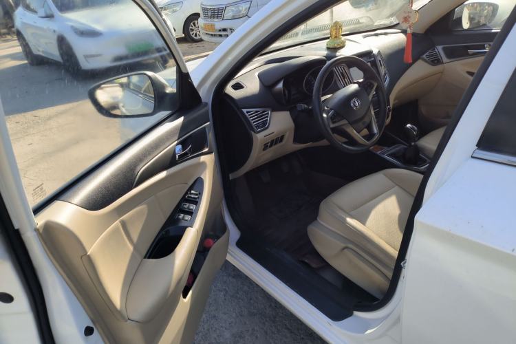 Used Changan Eado 2016 1.6L Manual Fashion Edition