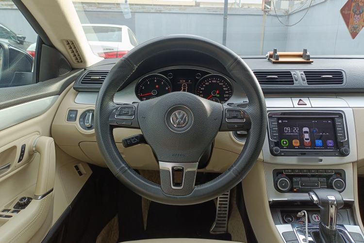 Used Volkswagen CC 2009 3.6 FSI Top-Trim Version
