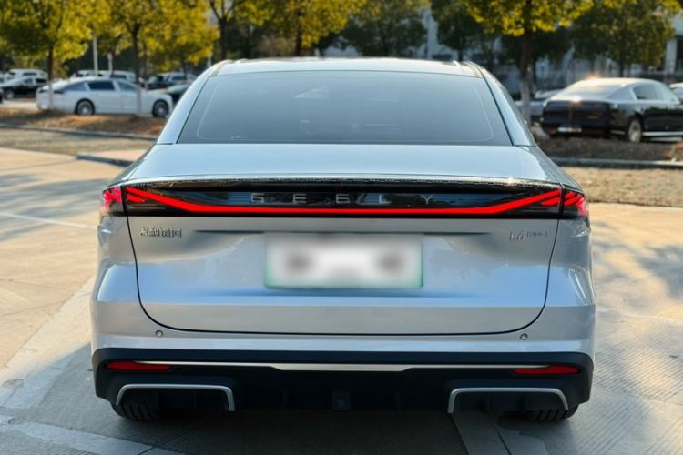 Used Geely Galaxy L6 2025 EM-i 140km Starship Edition
