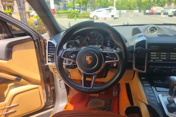 Used Porsche Cayenne 2015 Cayenne 3.0T Steering Wheel