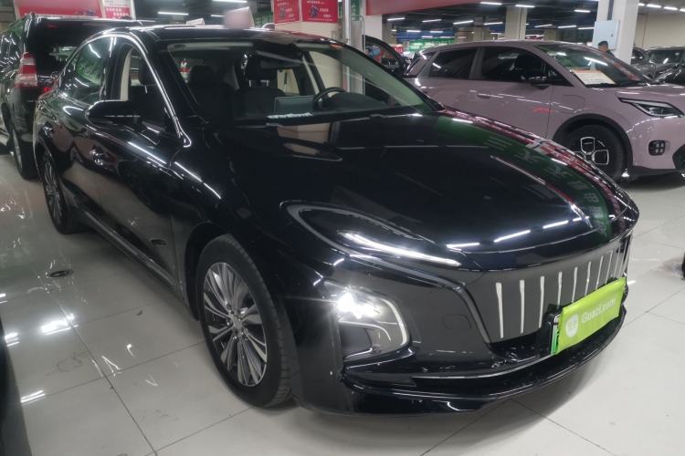 Used Hongqi E-QM5 2022 431 km Charge & Enjoy Edition
