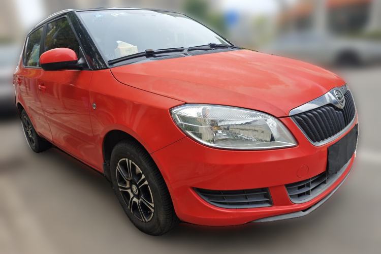 Used Skoda Fabia 2014 1.4L Automatic Crystal Edition