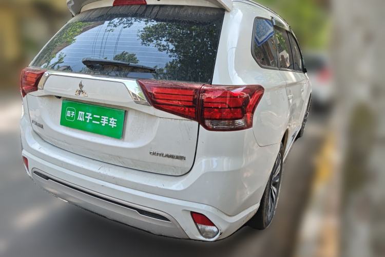 Used Mitsubishi Outlander 2021 2.0L Two-Wheel Drive Comfort Edition 7 Seats