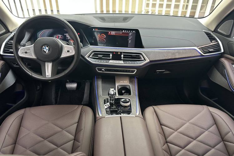 Used BMW X5 2022 Restyled xDrive 30Li Luxury Version M Sport Package