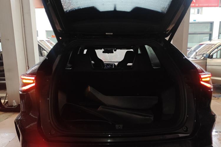 Used CHANGAN OSHAN X5 PLUS 2023 Revised 1.5T DCT Excellence Edition Trunk