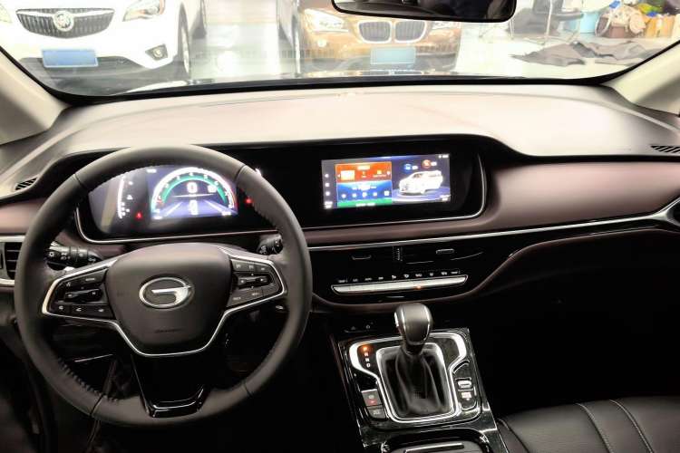 Used GAC Trumpchi M6 2023 PRO 270T DCT Luxury Edition
