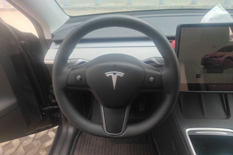 Used Tesla Model Y 2024 Rear-Wheel-Drive Version Steering Wheel