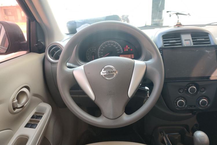 Used Nissan Sunny 2015 1.5XE Manual Comfort Edition Steering Wheel