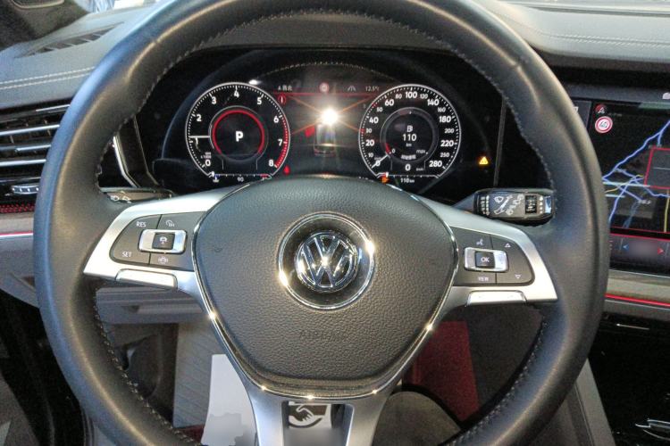 Used Volkswagen Touareg 2020 3.0 TSI Luxury Edition China VI