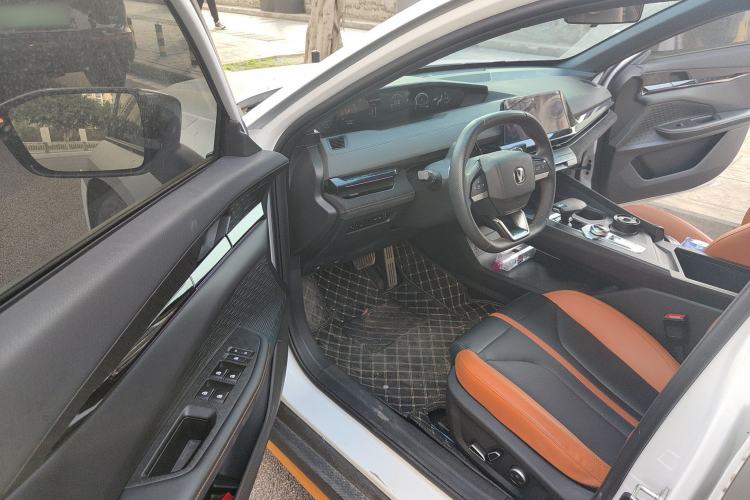 Used CHANGAN UNI-V 2024 1.5T Prestige Sport Edition Driver Seat