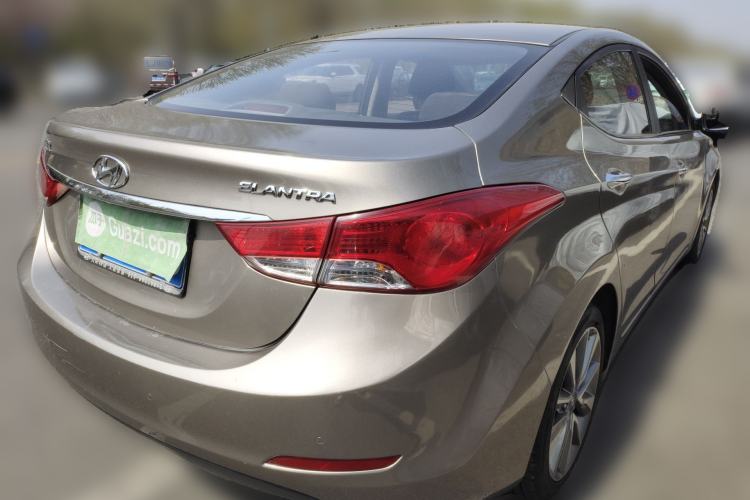 Used Hyundai Elantra (5th Generation / Langdong) 2015 1.6L Automatic Leading Model Rear Right 45 Deg