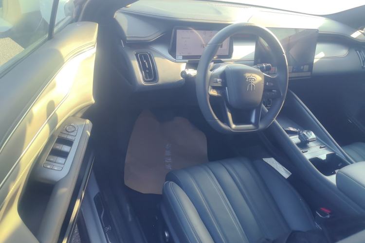 Used BYD Song L EV 2025 Intelligent Driving Version 662 km LiDAR Excellence Edition Driver Seat