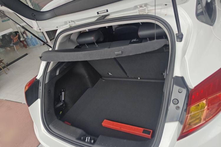 Used Changan Eado 2015 1.6L Automatic Junku Model China IV Standard
