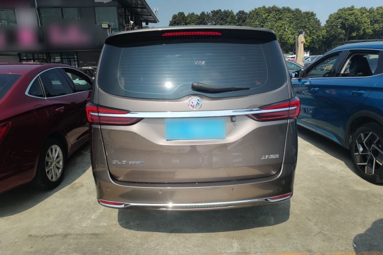 Used Buick GL8 2022 Land Cruiser Executive Class 652T Comfort Model
