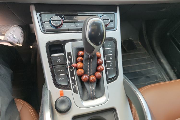 Used Geely Auto Emgrand X7 Sport 2016 1.8TD Automatic ZhiZun Version Gear Lever