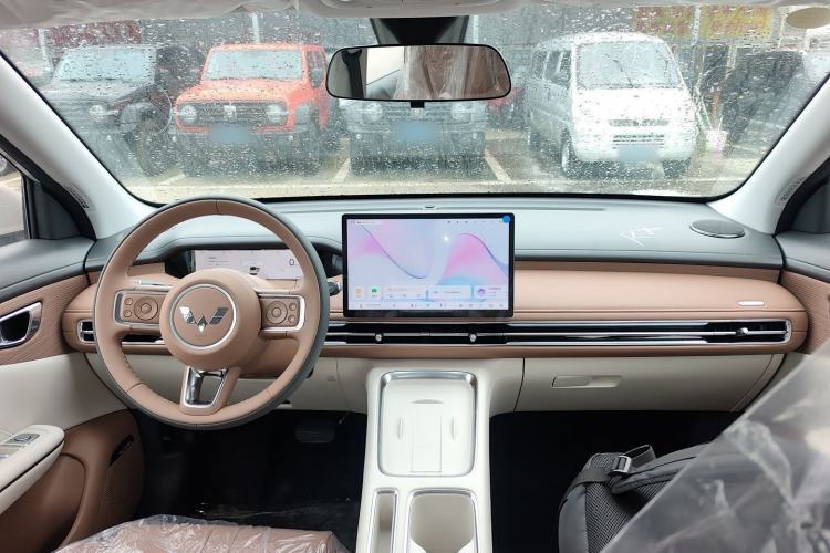 Used Wuling Bingo S 2025 Model 325km Deluxe Edition Center Console