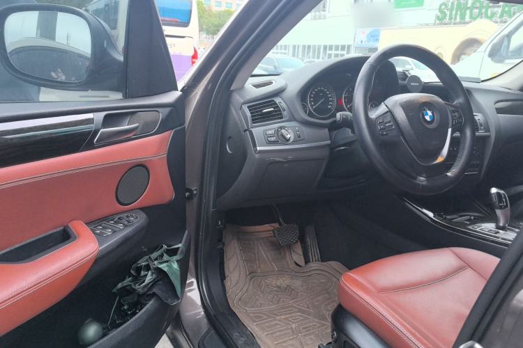 Used BMW X3 2011 xDrive28i Luxury Model