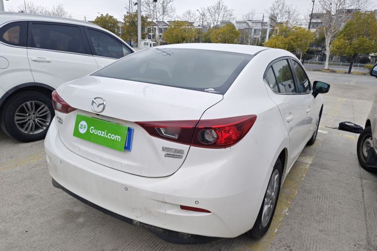 Used Mazda Mazda 3 Axela 2014 Sedan 1.5L Automatic Luxury Model
