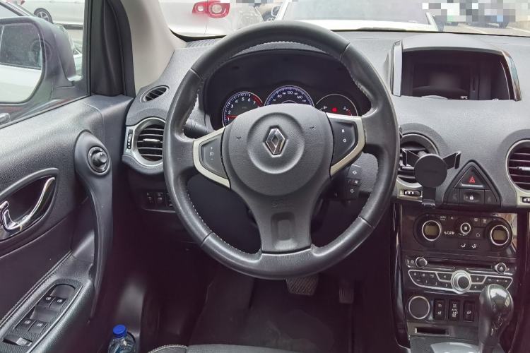 Used Renault Koleos 2012 2.5L 4x4 Comfort Edition with Navigation