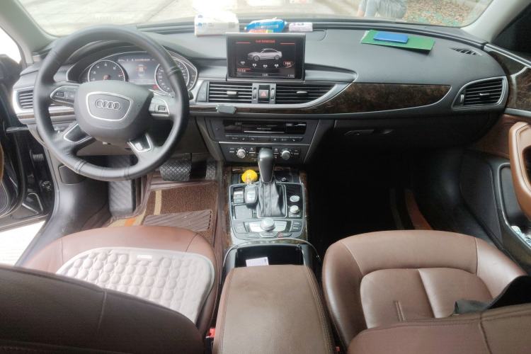 Used Audi A6L 2018 30th Anniversary Edition TFSI Trendy Model Center Console