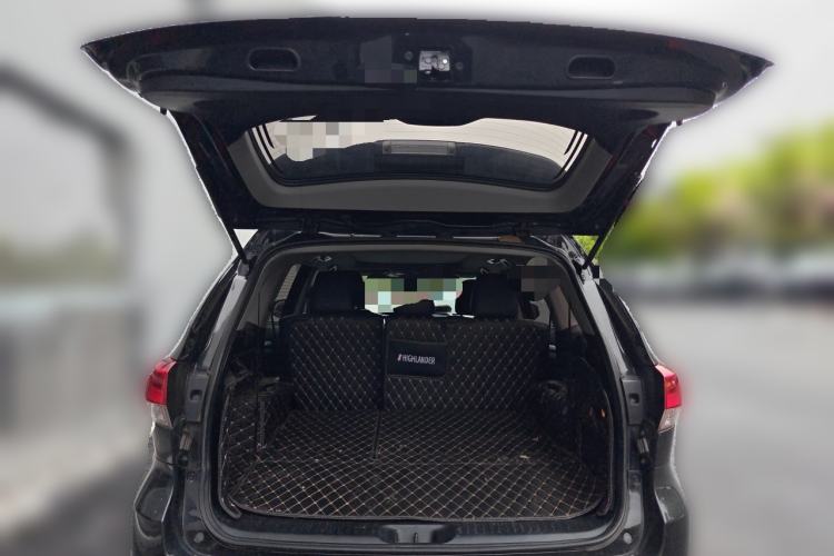 Used Toyota Highlander 2018 2.0T Four-Wheel Drive Luxury Version 7 Seats China VI Standard Trunk