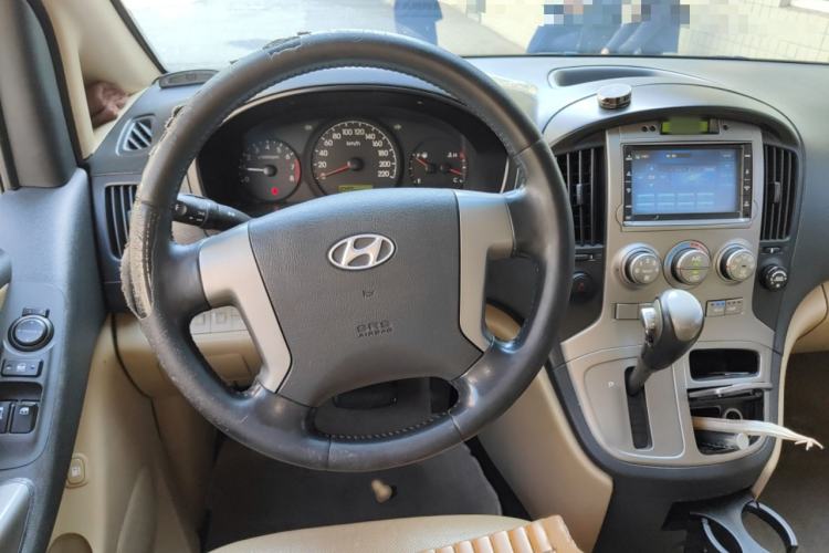 Used Hyundai H-1 Starex 2011 2.4L Luxury Edition Steering Wheel