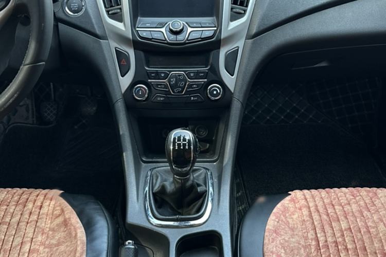 Used Chery Arrizo 7 2015 1.5T Manual ZhiXiang Edition
