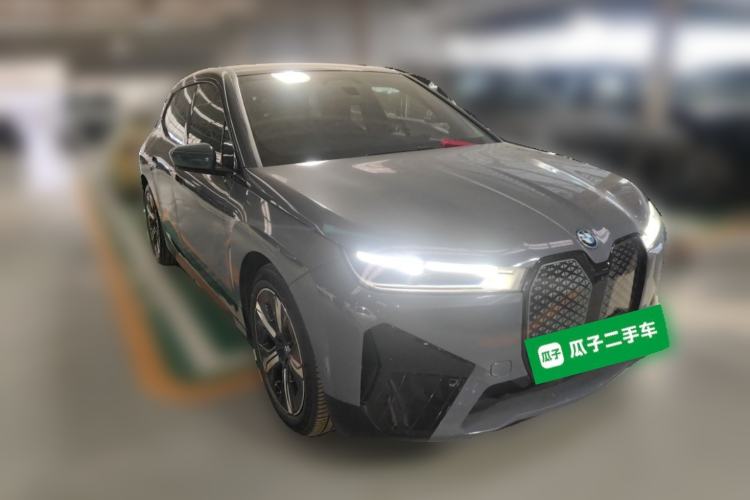 Used BMW iX 2022 xDrive40 Front Right 45 Deg