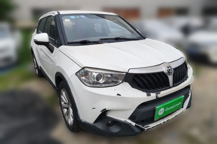 Used Brilliance V3 2016 1.5L Manual Comfort Model Front Right 45 Deg