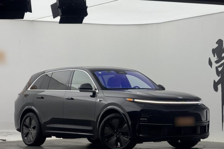 Used Li Auto L7 2024 Pro Model Exterior 2