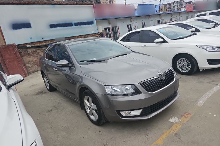 Used Skoda Octavia 2015 1.6L Automatic Yijie Edition

