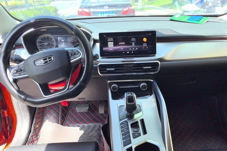 Used Geely Auto Coolray 2020 PRO 240T DCT Hunter Center Console