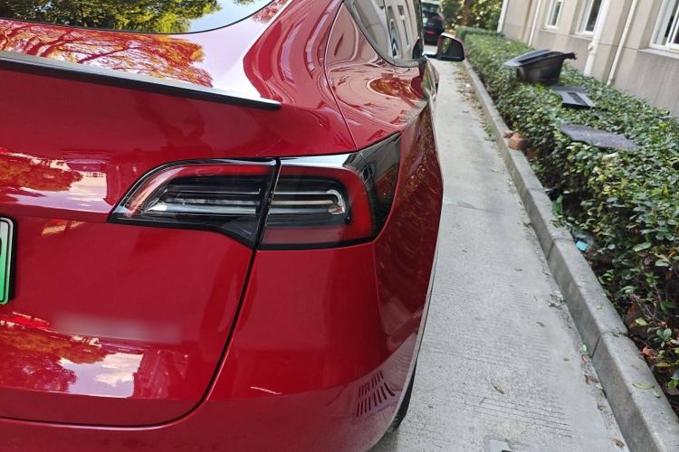 Used Tesla Model Y 2023 High-Performance All-Wheel-Drive Version