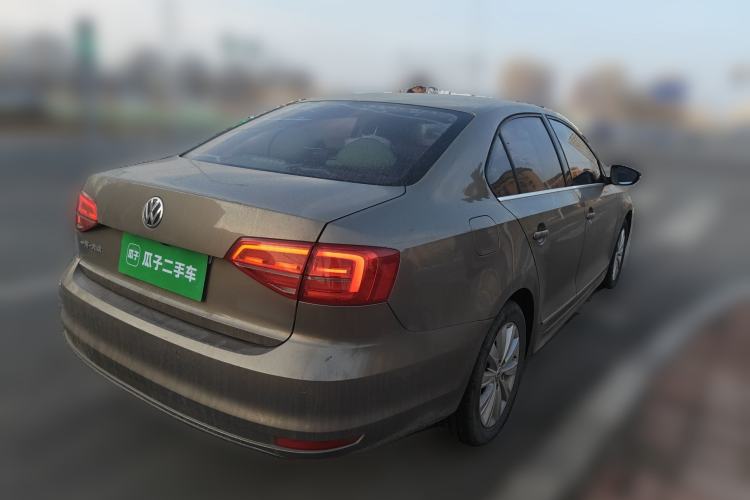 Used Volkswagen Sagitar 2015 1.6L Automatic Comfort Model
