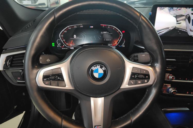 Used BMW 5 Series 2022 Second Facelift 525Li M Sport Package
