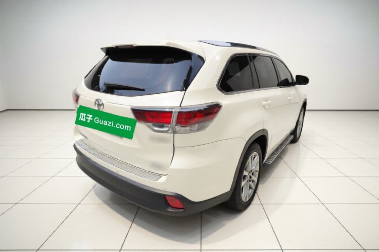 Used Toyota Highlander 2017 2.0T Two-Wheel Drive Luxury Edition 7 Seats