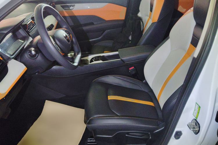 Used Dongfeng Aeolus Yixuan 2023 Mach Edition 1.5L Automatic Chasing Wind Version Left Front Seat